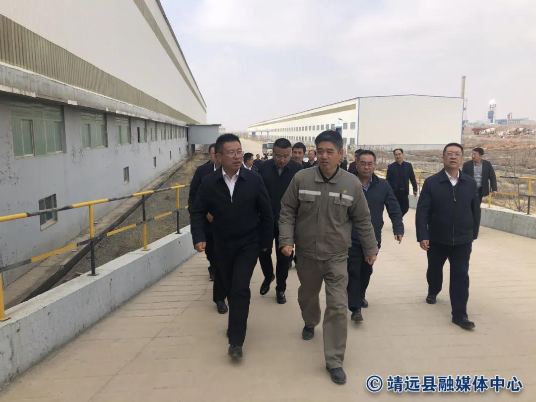 县长刘力江在甘肃中瑞铝业有限公司现场办公推进铝产业项目复工复产